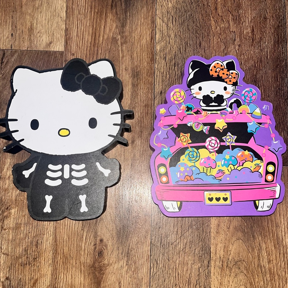 Hello Kitty Skeleton and Candy Car Set - Black, White, Purple